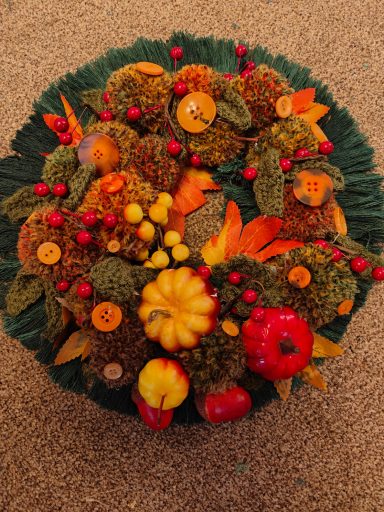 Pom Pom Wreaths